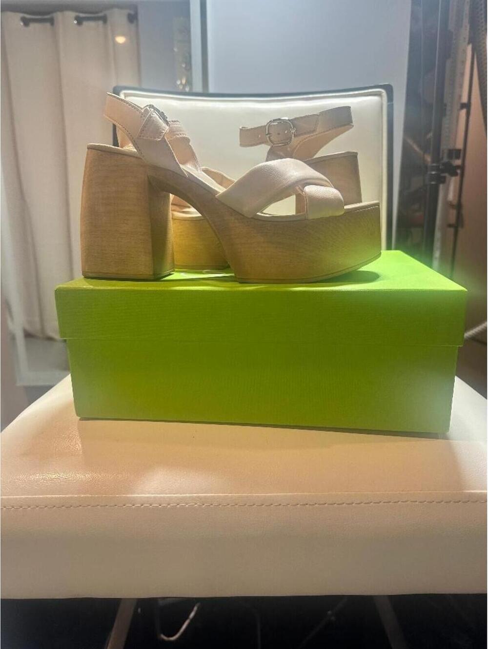 Sam Edelman Suzannah Ivory Leather Platform Sandals Wood Heel Size 9M - Picture 6 of 7